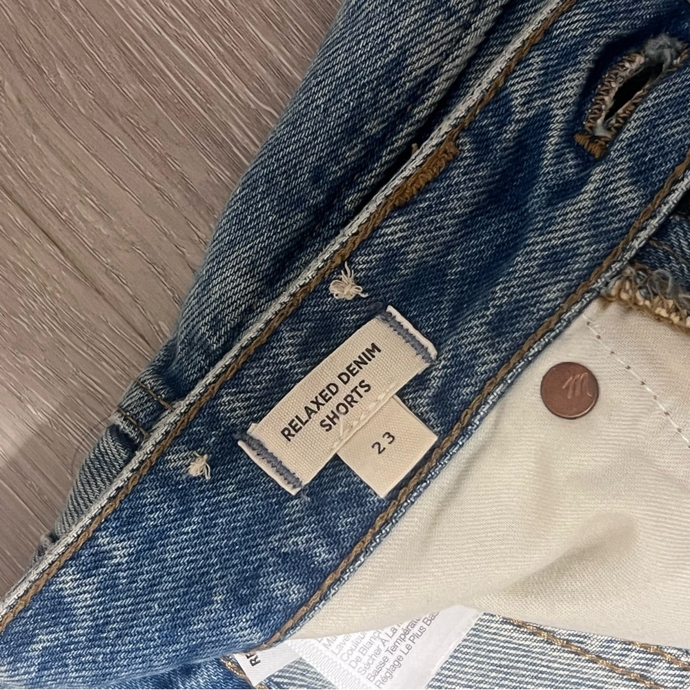 🦋 Madewell Distressed Denim Shorts - Vintage Vibes | Size 23 - Picture 10 of 11